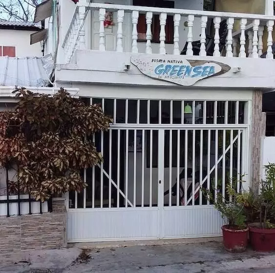 پانسیون Room In Apartment   Green Sea Villa Helen Inn Located At Kilometer 4 Circunvalar