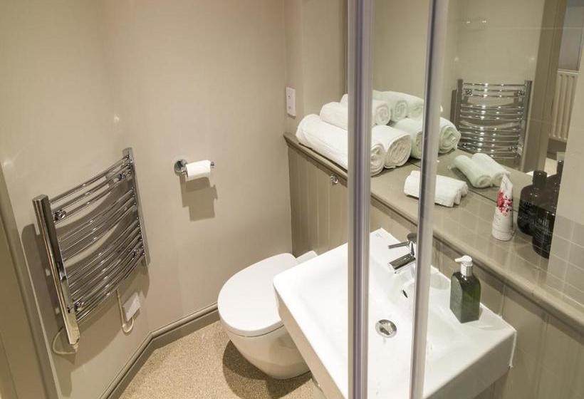 ユースホステル The Church House