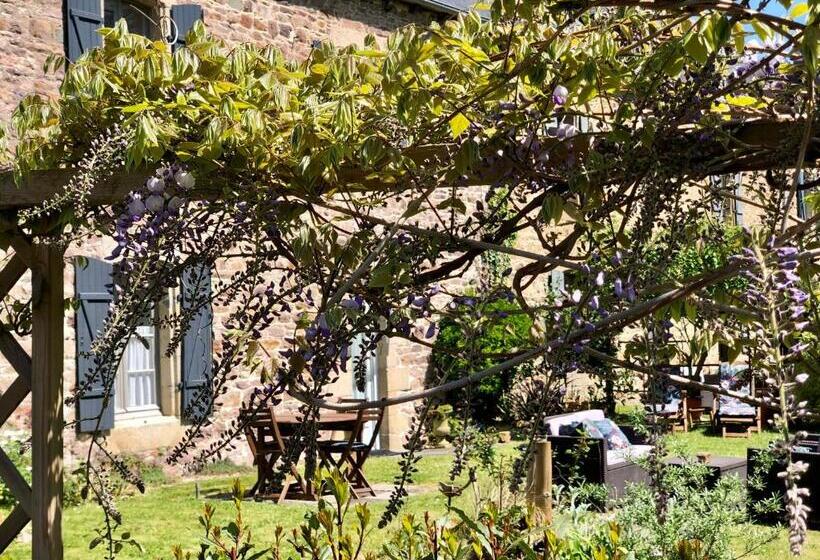 مبيت وإفطار Chambres De St Michel