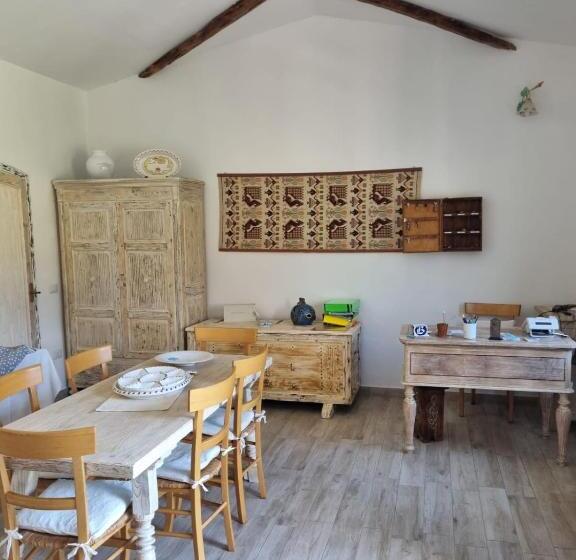 住宿加早餐  Lu Antu Alloggi Agrituristici