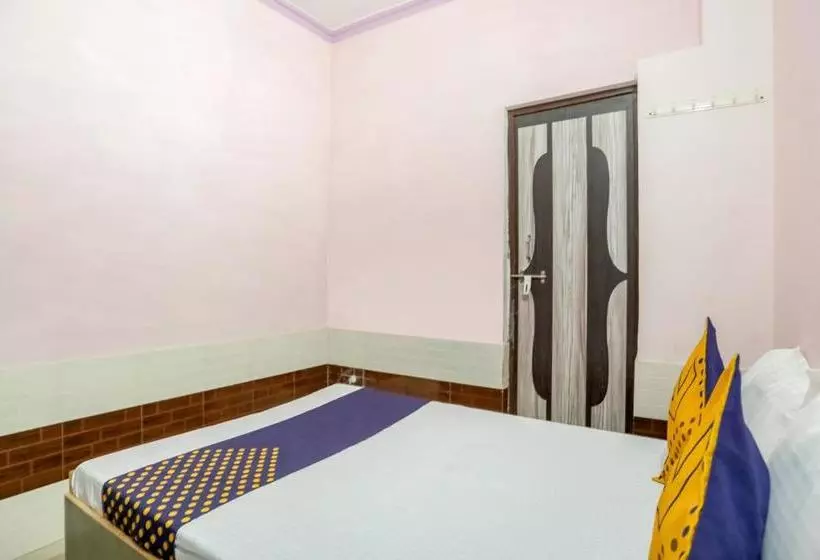 ホテル Spot On 67316 Krishna Guest House