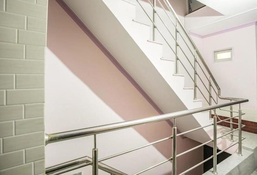 酒店 Spot On 67316 Krishna Guest House