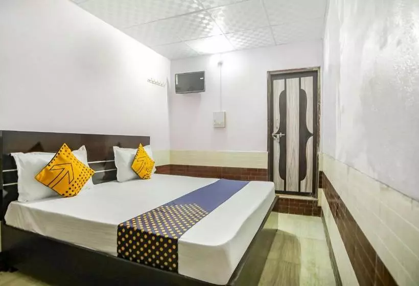 ホテル Spot On 67316 Krishna Guest House