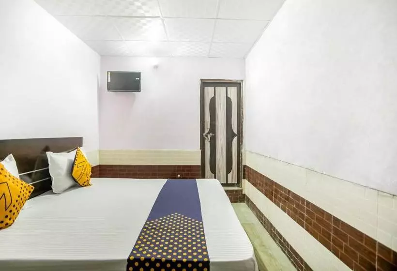 ホテル Spot On 67316 Krishna Guest House