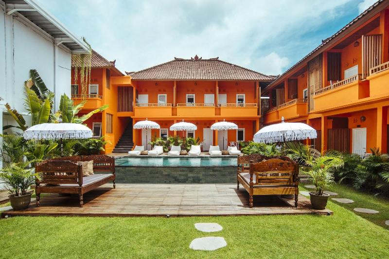 فندق The Room Padang Padang