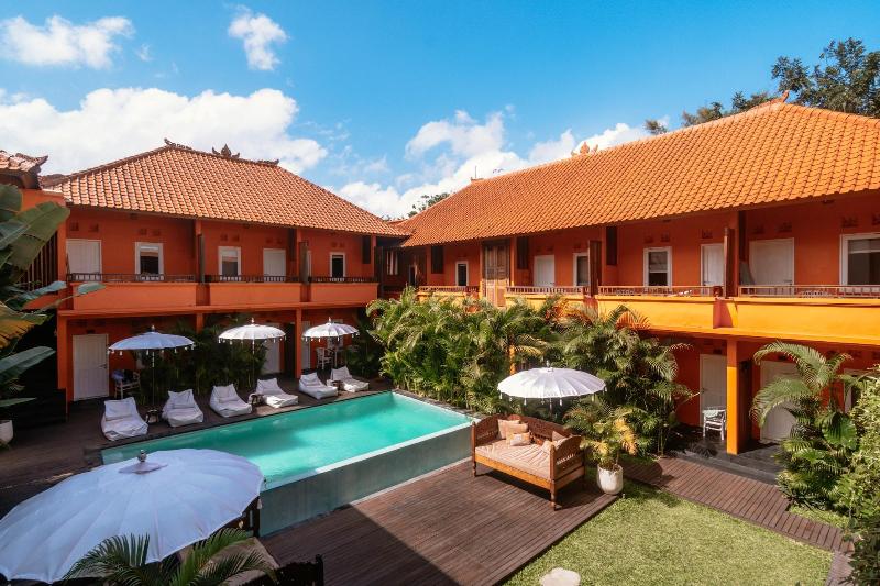 فندق The Room Padang Padang