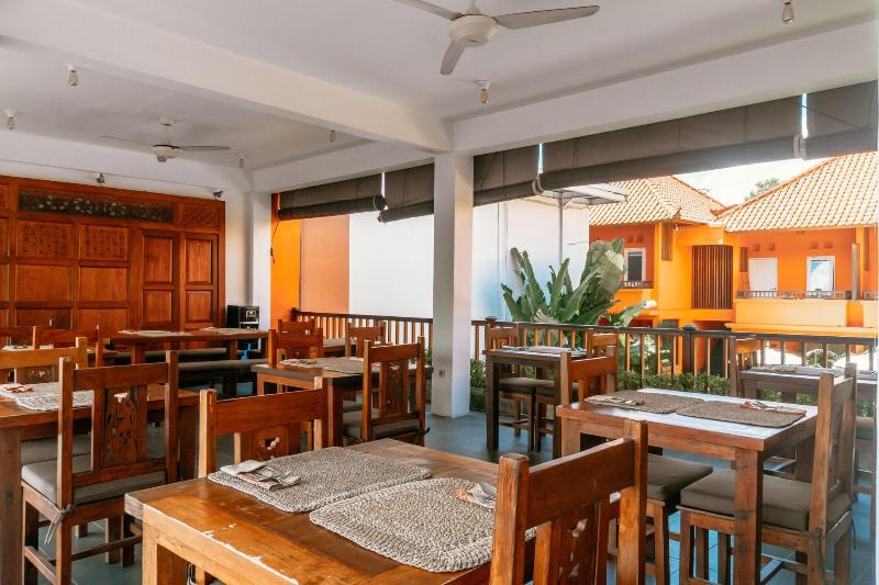 فندق The Room Padang Padang