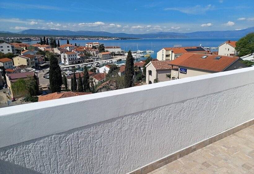 بنسيون Guesthouse Cecilia