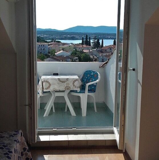 بنسيون Guesthouse Cecilia