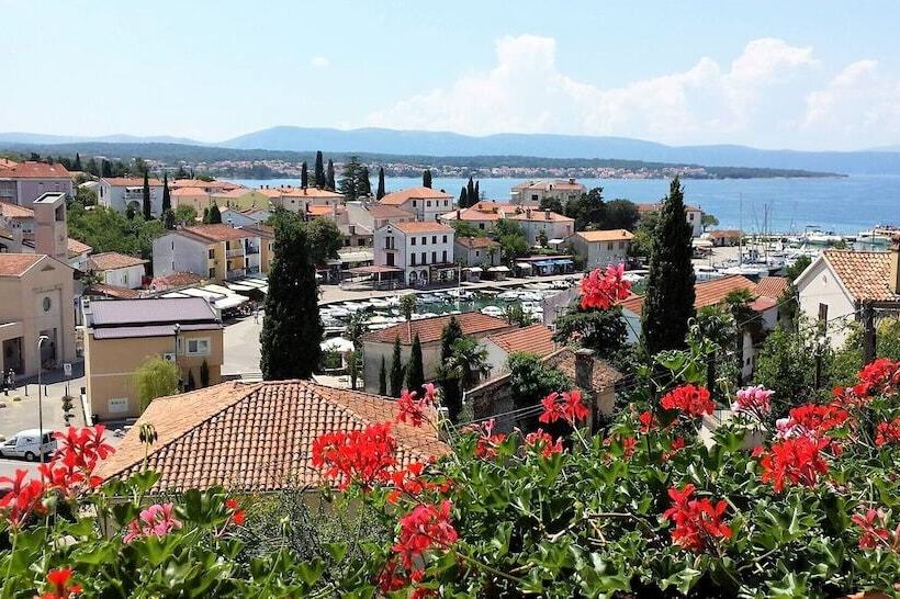 بنسيون Guesthouse Cecilia