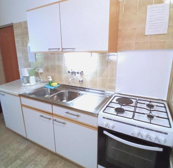 بنسيون Guesthouse Cecilia