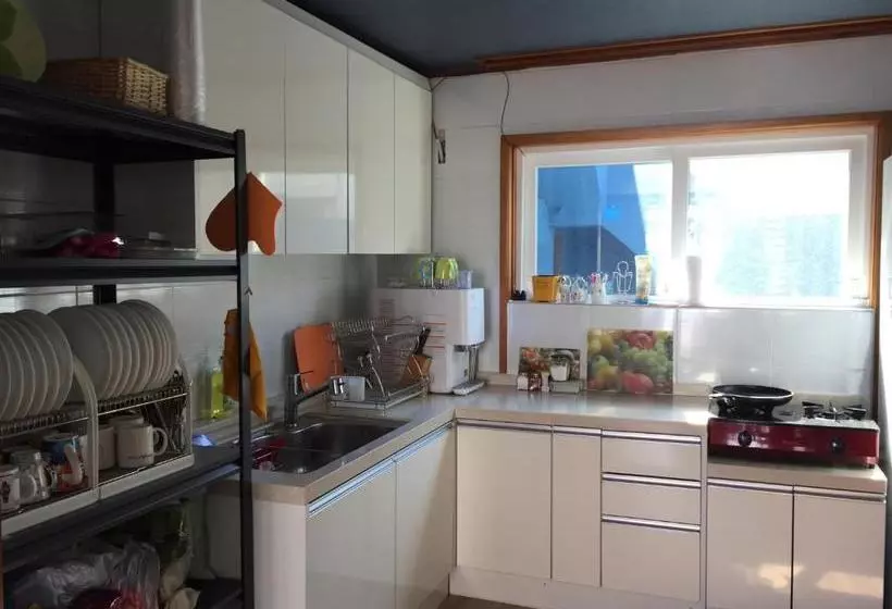 ペンション Jeju Guesthouse