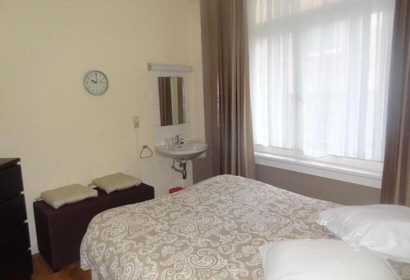 پانسیون Logies Ocelot