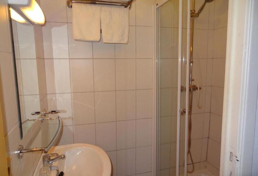 پانسیون Logies Ocelot