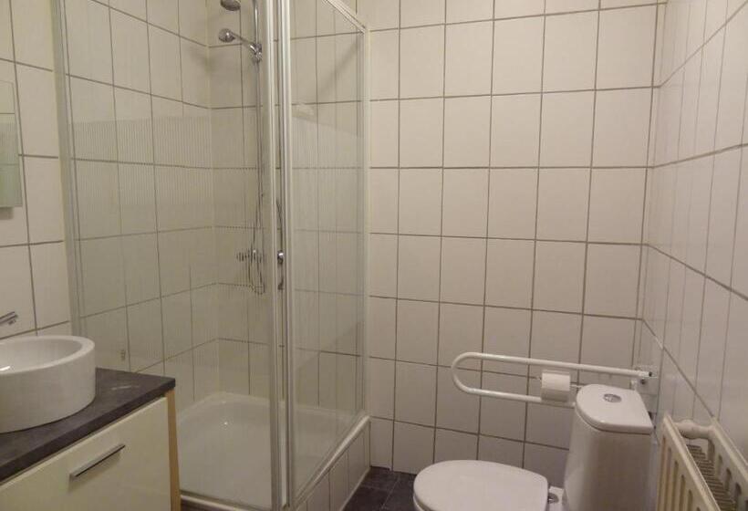 پانسیون Logies Ocelot