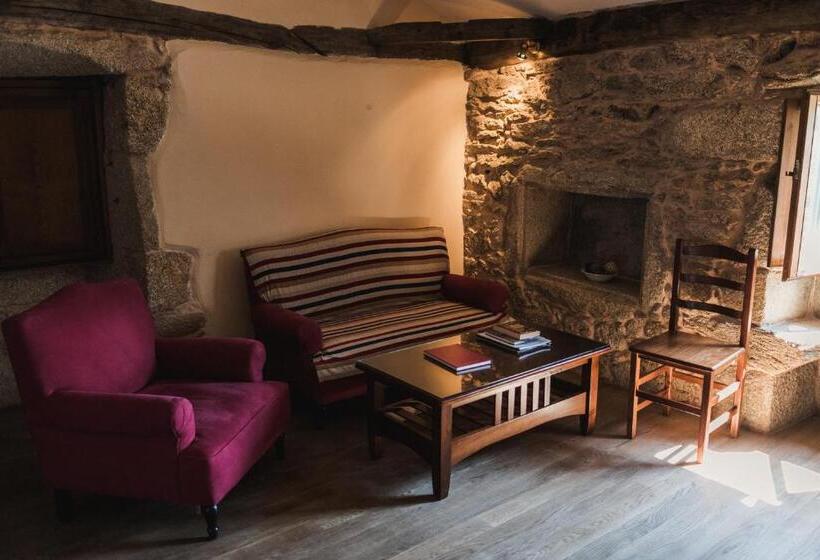 بنسيون Pazo De Eidian