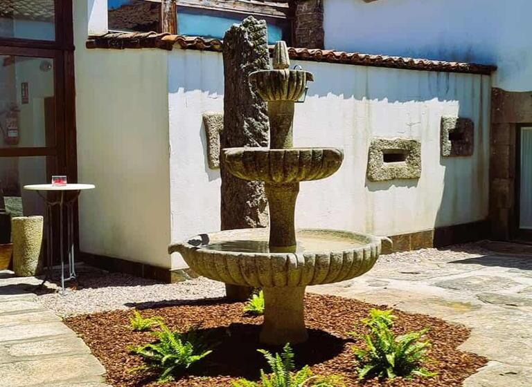 بنسيون Pazo De Eidian