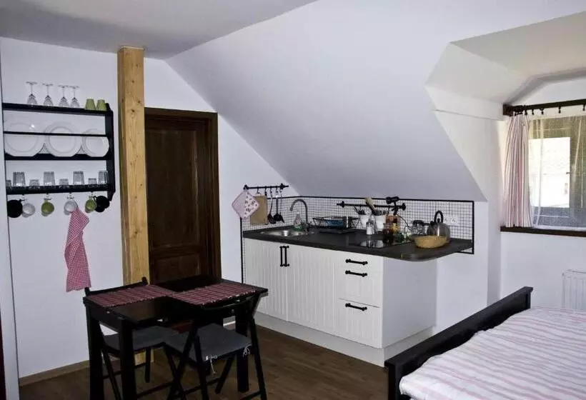 Majatalo Penzion Albeř