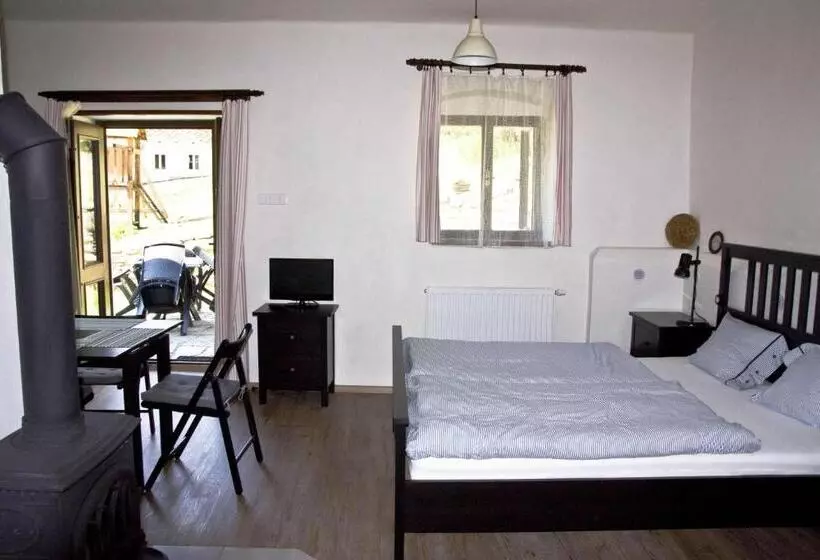 Majatalo Penzion Albeř