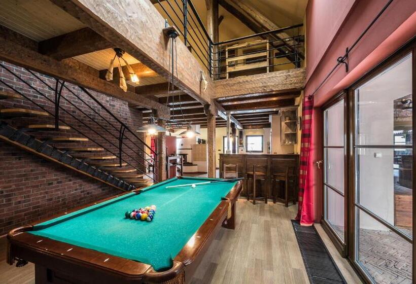 Majatalo Penzion U Lišky