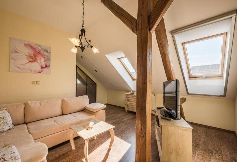 Majatalo Penzion U Lišky