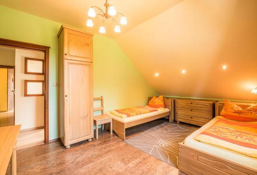 Majatalo Penzion U Lišky