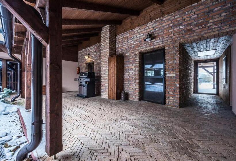 Majatalo Penzion U Lišky