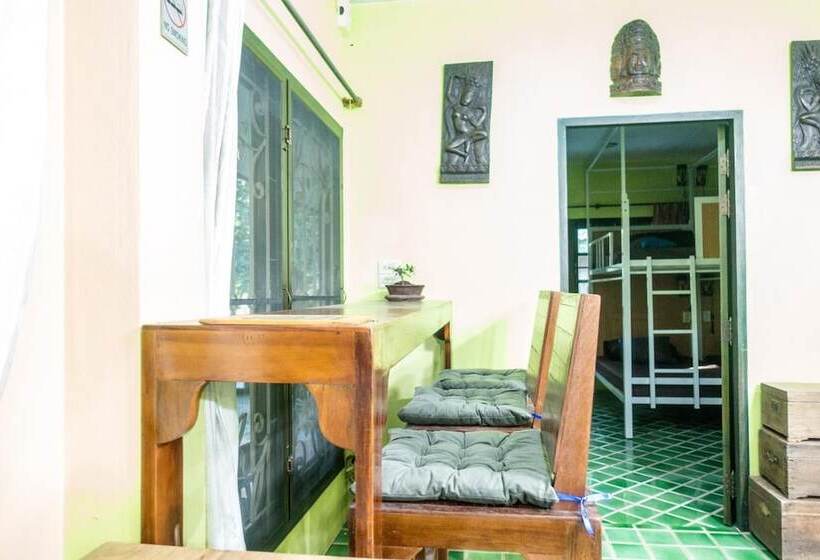 Plus Hostel Ayutthaya