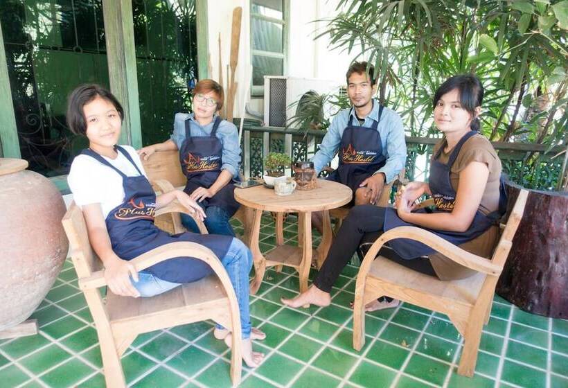 Plus Hostel Ayutthaya