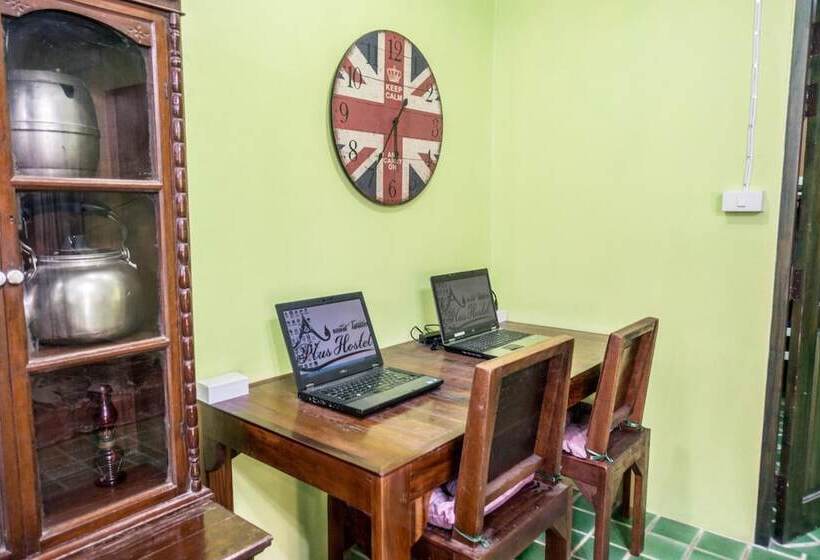 Plus Hostel Ayutthaya