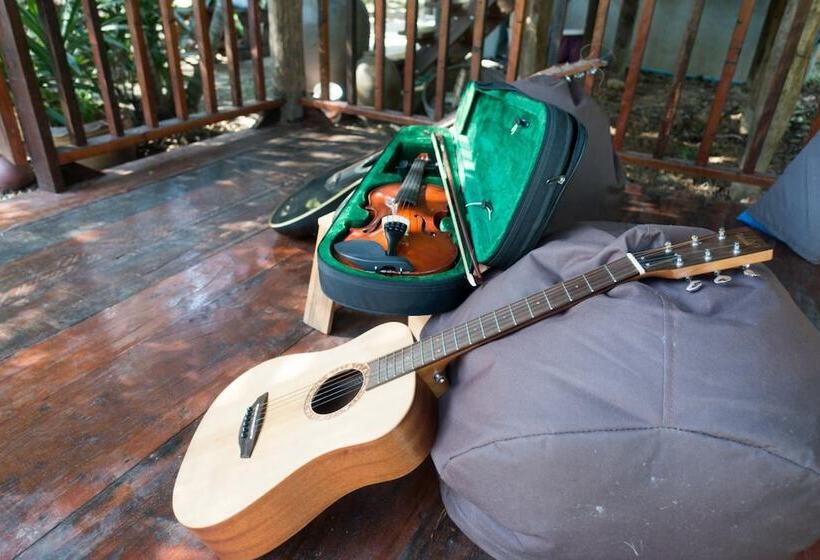 Plus Hostel Ayutthaya