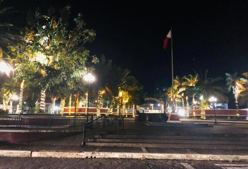 Reddoorz @ Golite Old Albay   Hostel