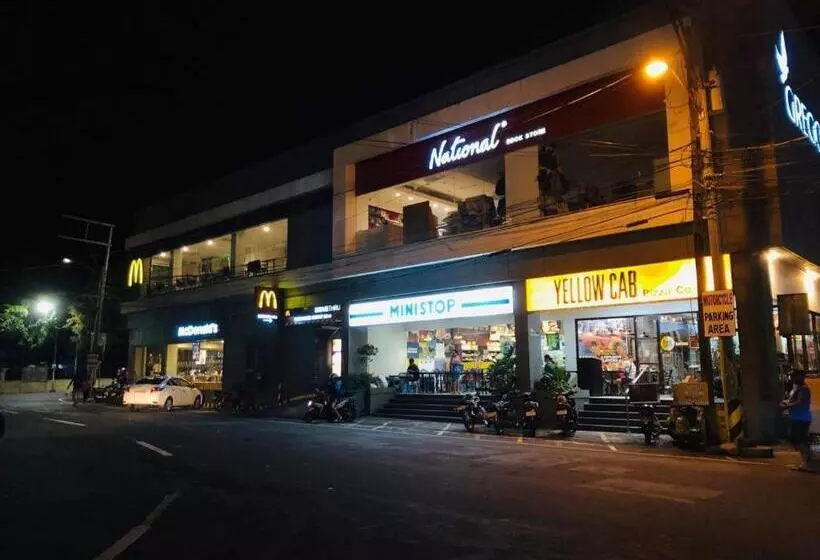 Reddoorz @ Golite Old Albay   Hostel