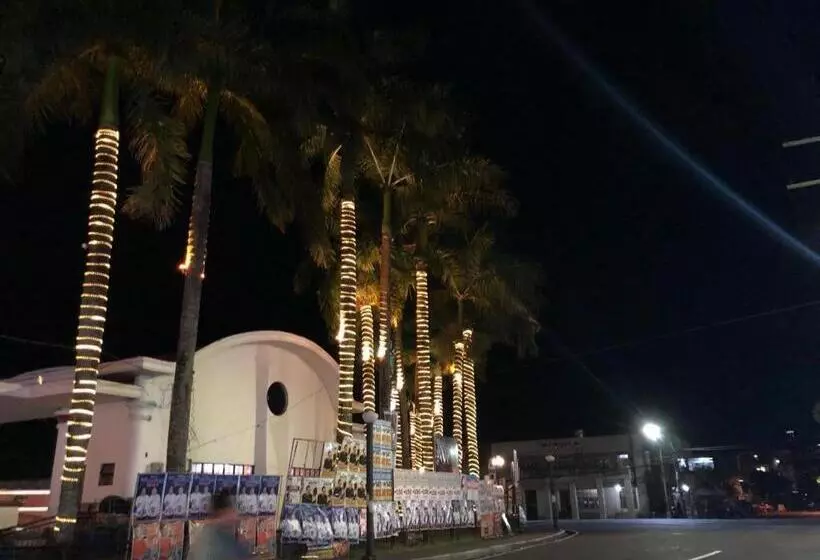 Reddoorz @ Golite Old Albay   Hostel