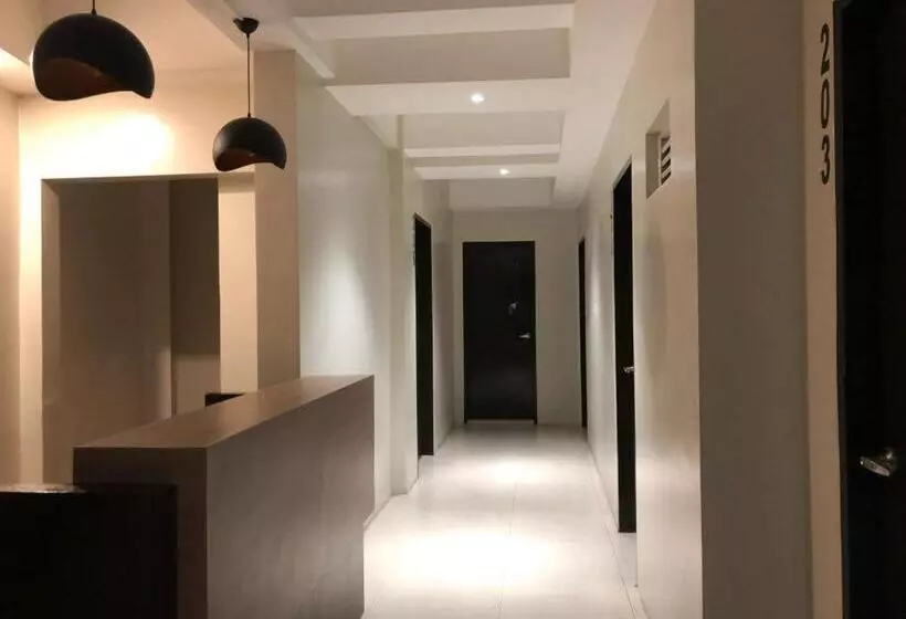 Reddoorz @ Golite Old Albay   Hostel