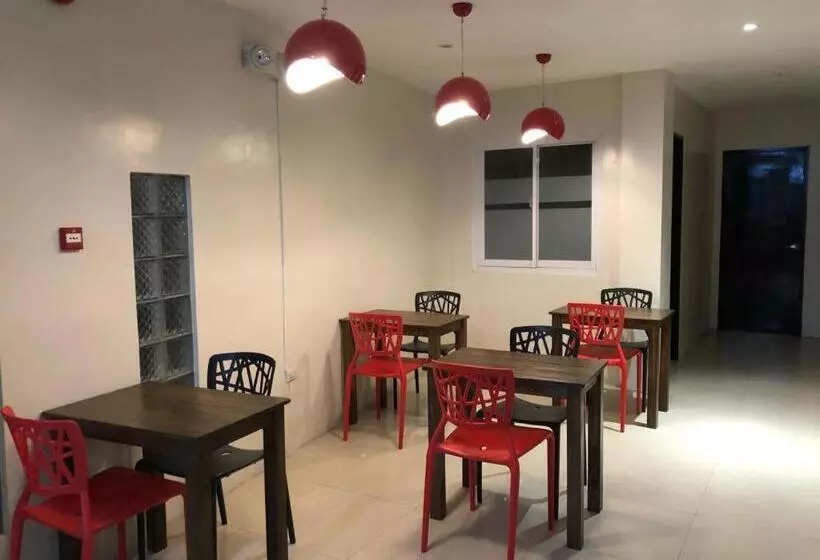 Reddoorz @ Golite Old Albay   Hostel