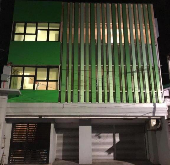 Reddoorz @ Golite Old Albay   Hostel