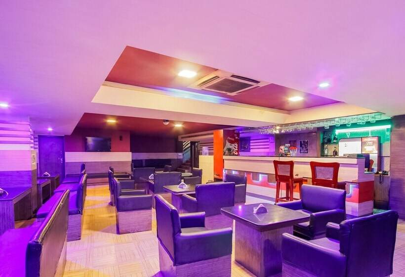 Capital O 61144 Hotel Raj