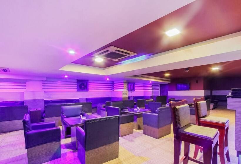 Capital O 61144 Hotel Raj