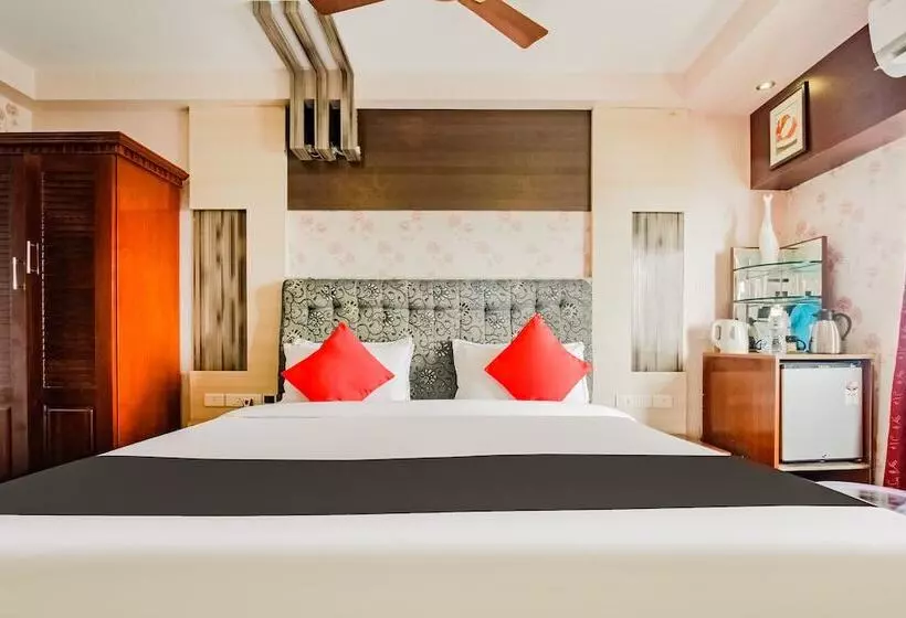 Capital O 61144 Hotel Raj