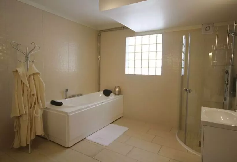 Hotelli L Magnor Bad