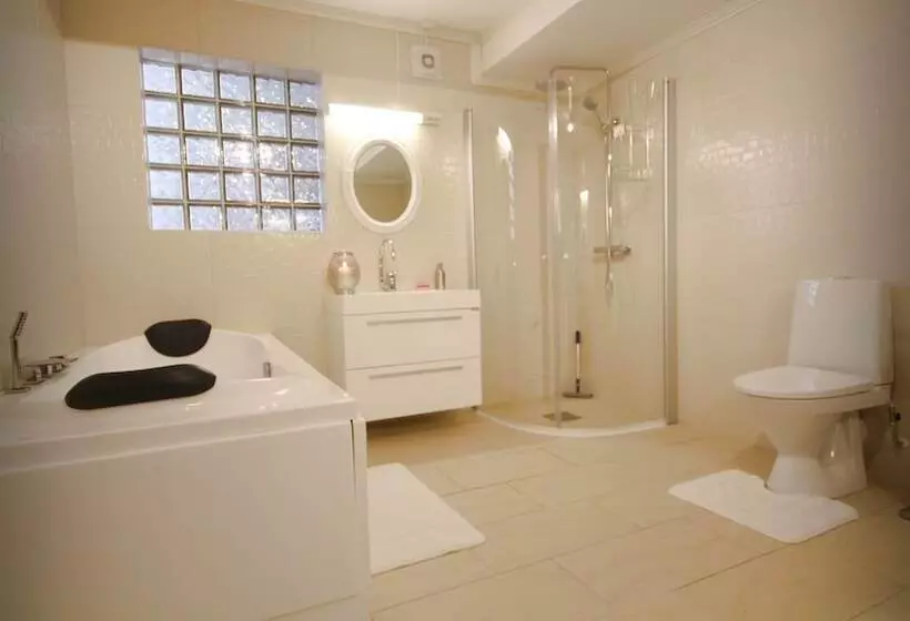 Hotelli L Magnor Bad