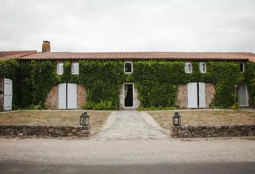 Hotelli La Villa Des Forges