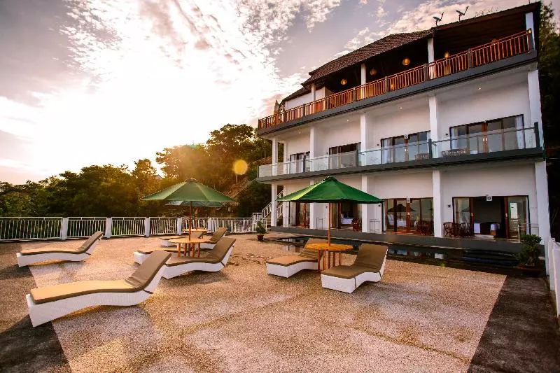 ホテル Samuh Sunset Nusa Penida By Pramana Villas