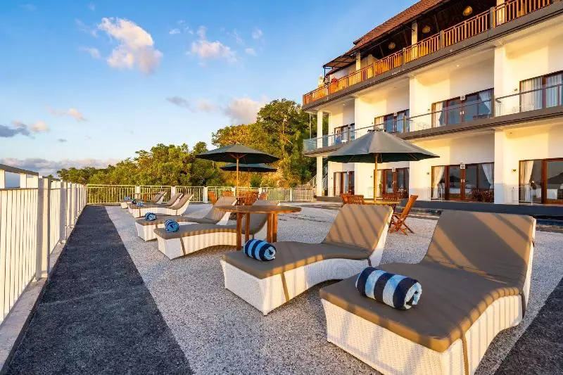 ホテル Samuh Sunset Nusa Penida By Pramana Villas