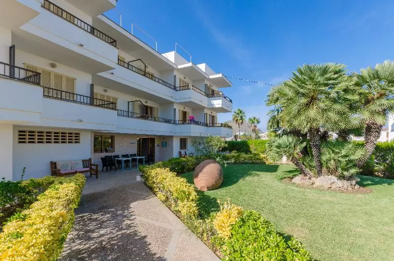 هتل Yourhouse Venecia Apartments