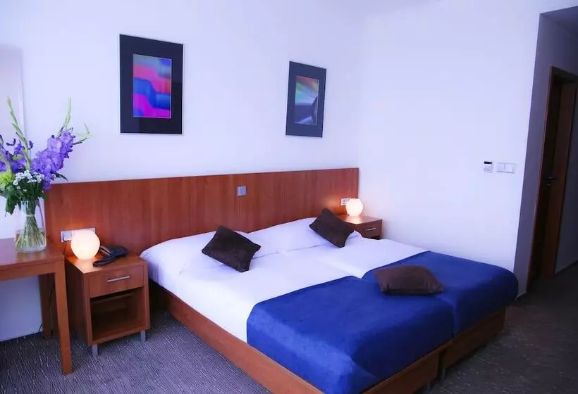 Academic Hotel & Congress Centre