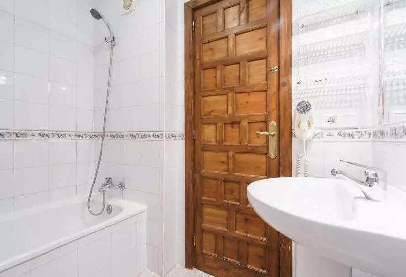 בית מלון כפרי Arunda I