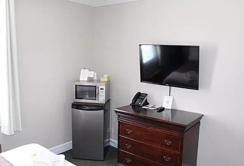 Отель Auberge Michel Doyon