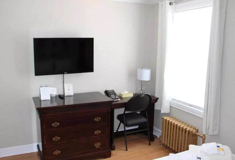 Отель Auberge Michel Doyon